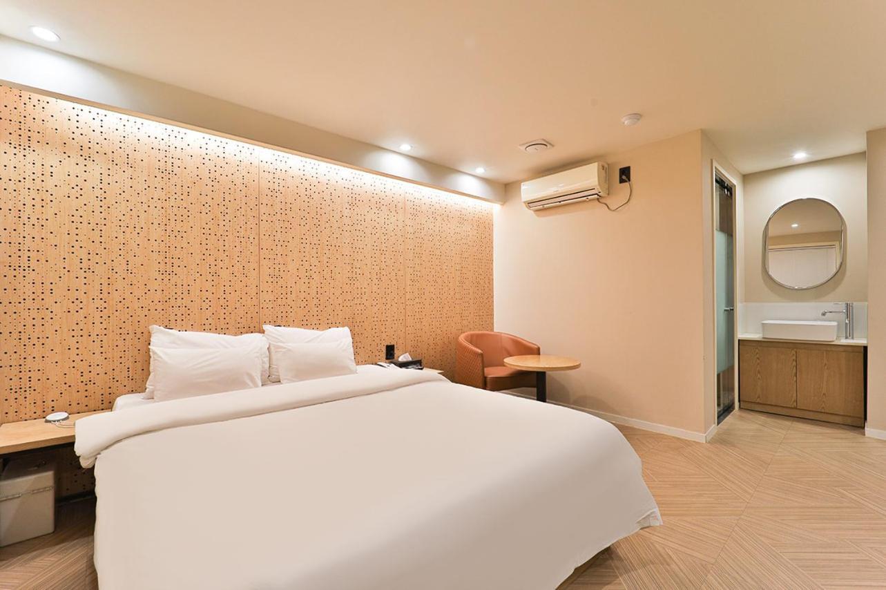 Jamsil Tomgi Hotel Seoul Exterior photo