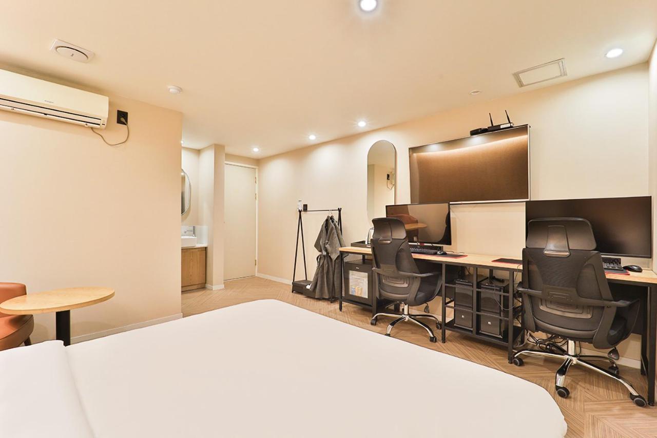 Jamsil Tomgi Hotel Seoul Exterior photo