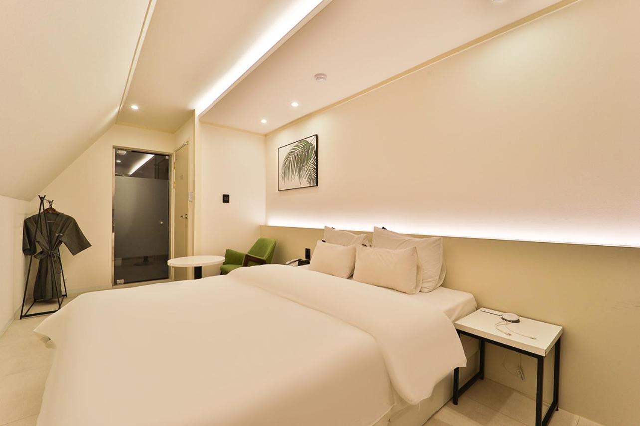 Jamsil Tomgi Hotel Seoul Exterior photo
